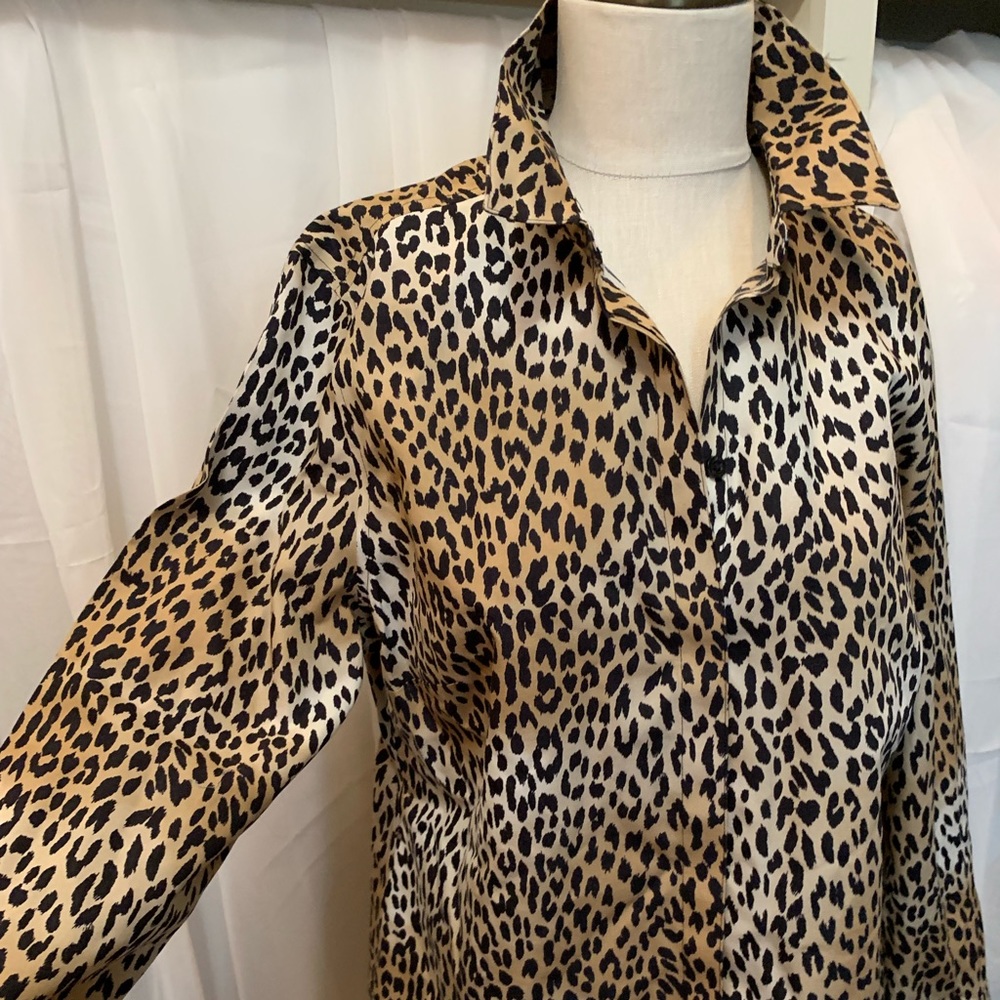 Chico’s wrinkle free button down shirt